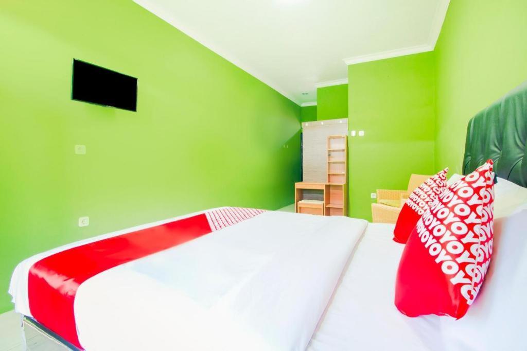 Oyo 1014 Bettah Coba 2 Sukabumi Hotell Eksteriør bilde